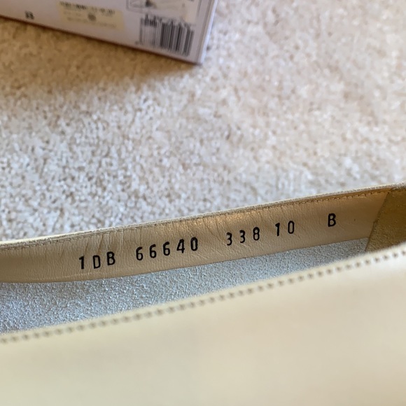 Salvatore Ferragamo “Lillaz” pumps - Picture 13 of 13